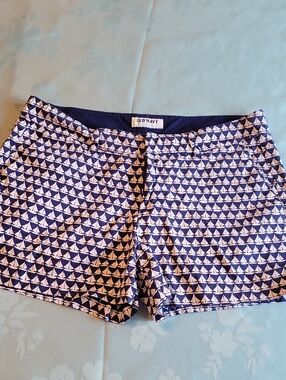 Old Navy Navy & White Sailboat Shorts